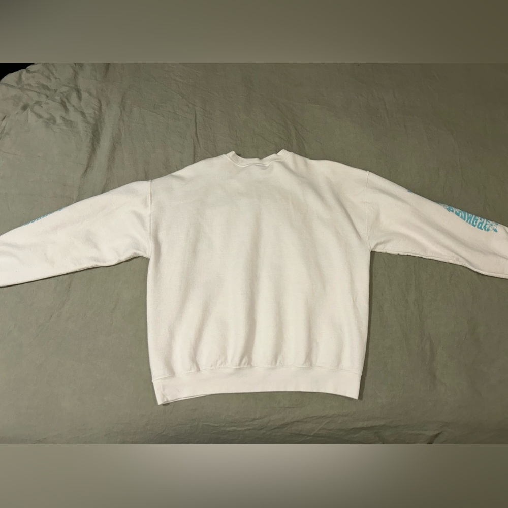 Sweatshirt - Picture 3 of 5